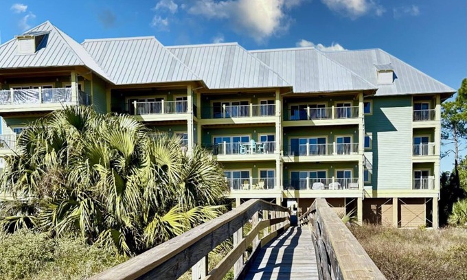 Cape San Blas Condo | Beach front Condo with stunning views, community pool, elevator, beach gear!