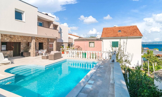 Necujam House | Beach front home in Necujam
