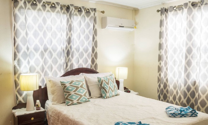 Mullins Cottage | Beach Front Property Barbados