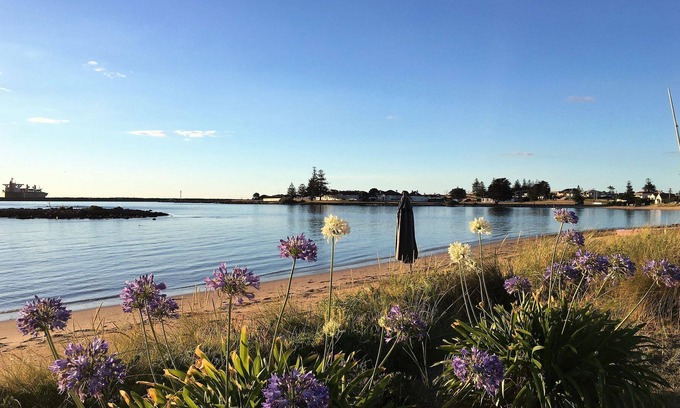 Low Head House | Beach frontage - 20 steps from your front door