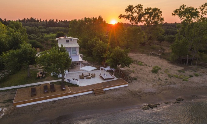 Molos Villa | 'BEACH GEM' House on the beach
