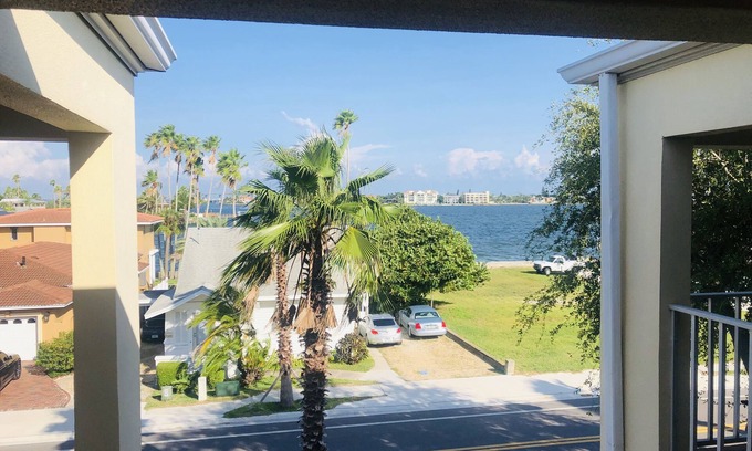 Pass-a-Grille Condo | Beach Getaway in Beautiful Pass A Grille Florida