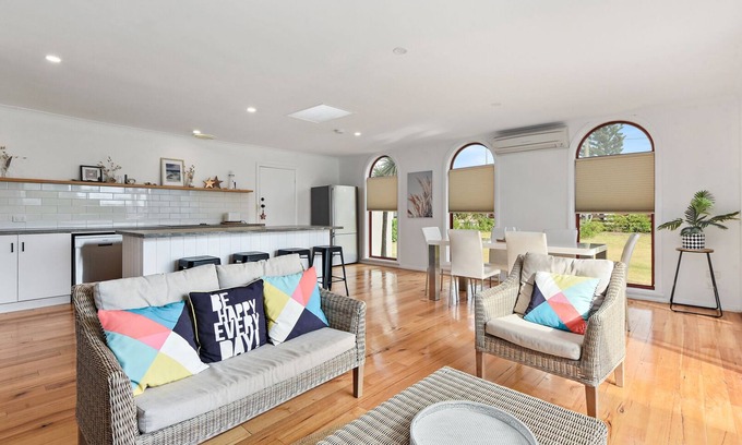 Low Head House | Beach House at Low Head - Pet Friendly