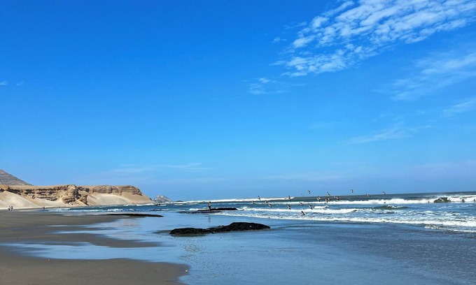 Puerto Chicama House | Beach House Puerto Malabrigo with Pool and Beach - All Year Round Surfing in Chicama