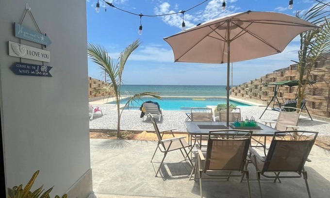 Punta Sal House | Beach house with 4 bedrooms for 12, Wi-Fi, and AC