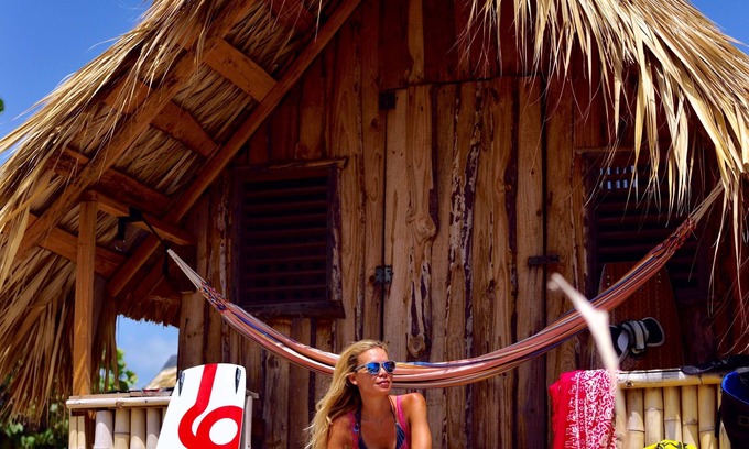 Buen Hombre Cabin | Beach Mansion 3 meters from the ocean, Kite School and Camp