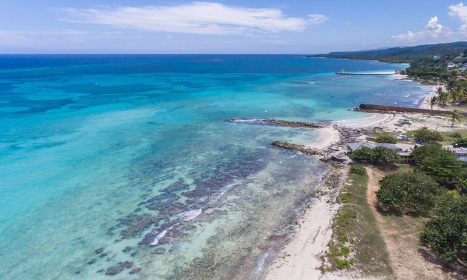 Silver Sands Villa | Beach Palm Villa