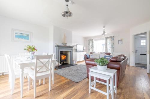 Downings House | Beach Park House