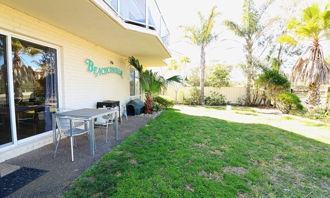Merimbula Apartment | Beachcomber - Unit 1 Pet Friendly Apartments Located on Fishpen