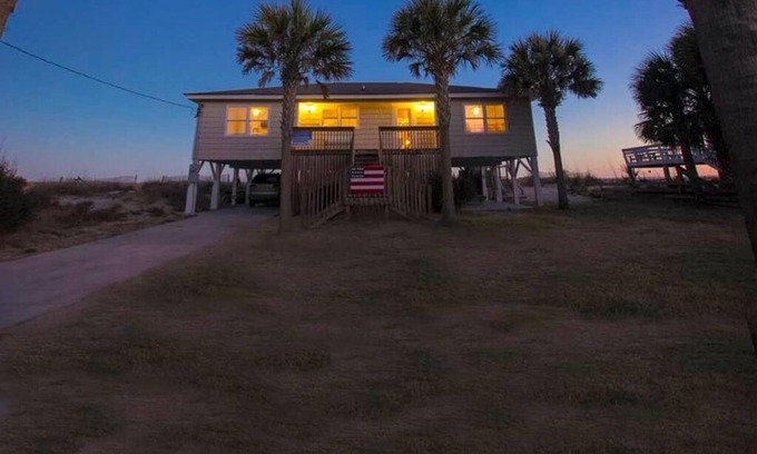 Edisto Island House | Beachfront 4 BR, 3 bath, sleeps 12 - Fantastic Views!