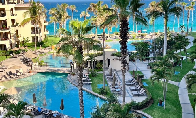 Los Cabos Villa | Beachfront "5-Star Reviews" 2-Bed 3-Bath Villa! Spectacular Views! FREE WIFI!