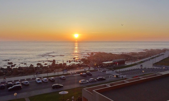 Canidelo Apartment | Beachfront apartment with 3 bedrooms. Fabulous view over the sea.