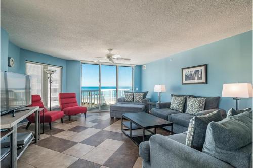 Litchfield by the Sea House | Beachfront Bliss with Spectacular Amenities