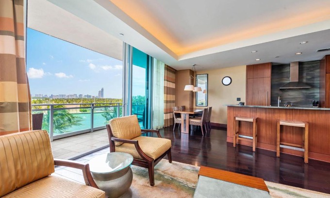 Bal Harbour Apartment | Beachfront Condo at The Ritz-Carlton -310N11