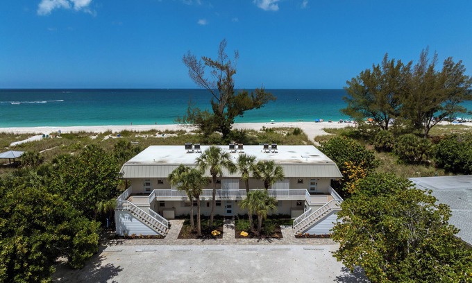 Nokomis Condo | 🏝Beachfront Condo Overlooking Gulf of Mexico🏝
