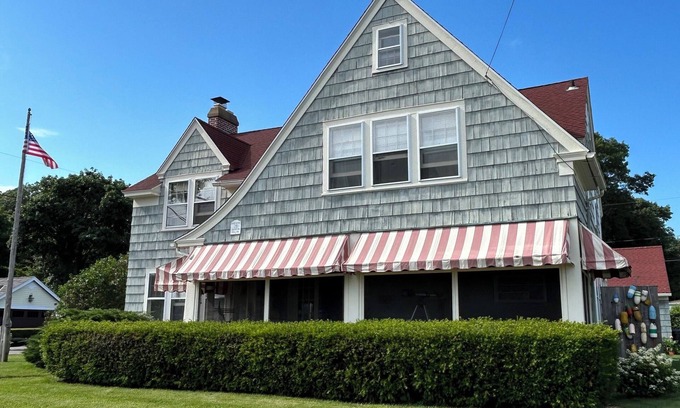 Madison Cottage | Beachfront Cottage with panoramic views of Long Island Sound in Madison CT