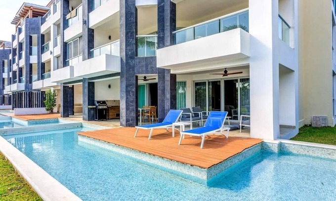 Puerto Juarez Condo | Beachfront Escape | Resort Pool | Private Terrace