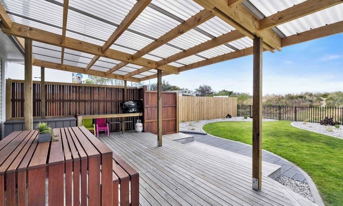Lauderdale House | Beachfront Getaway with Modern Amenities & Comfort