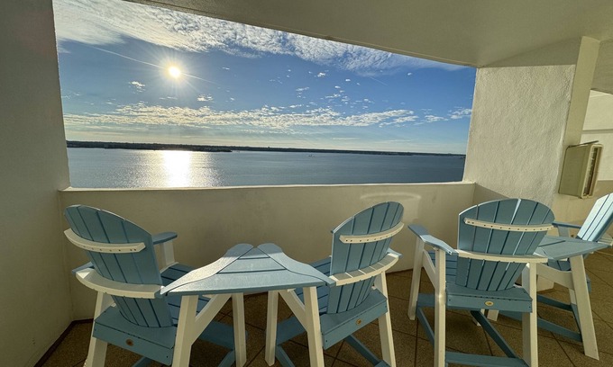 Sand Key Cabin | Beachfront Oasis with Amazing Views Clearwater Beach