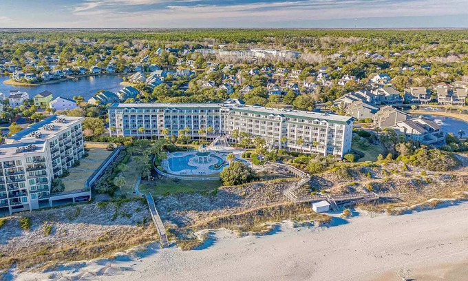 Litchfield by the Sea Condo | Beachfront Paradise in Gated Community Pawley's Island, SC.