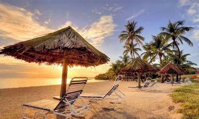 Estate Golden Rock Condo | Beachfront Studio Condo @Club St Croix