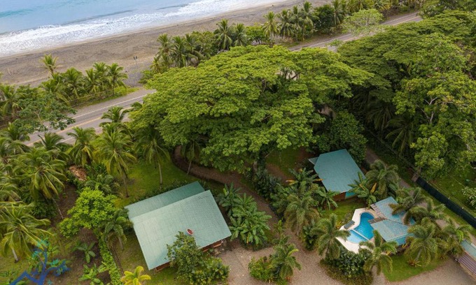 Puerto Viejo de Talamanca House | Beachfront Villas Puerto Viejo w AC and POOL