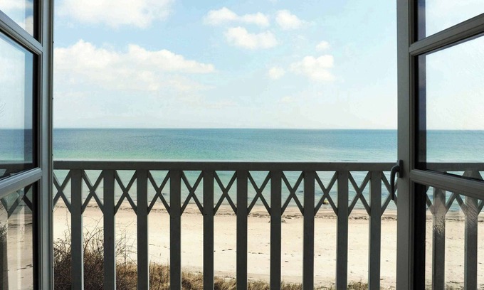 Idestrup House | Beachhotel atmosphere with stunning seaview