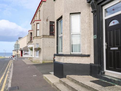 Castlerock Apartment | Beachside and Golf Apartment