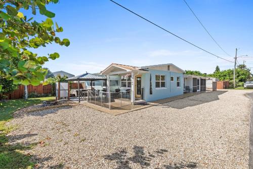New Smyrna Beach House | Beachside Oasis