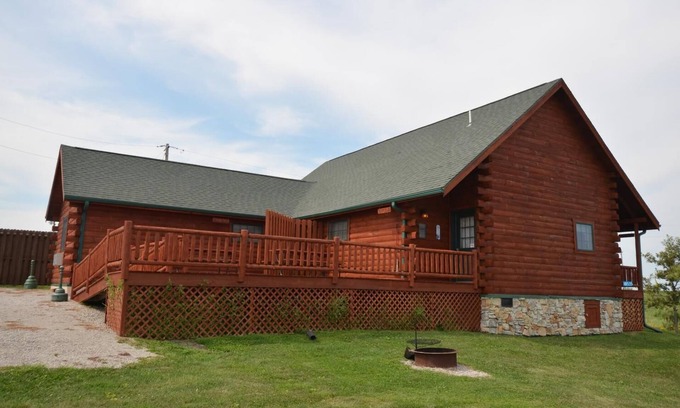 Moravia Cabin | Bear Cub - Sleeps up to Four