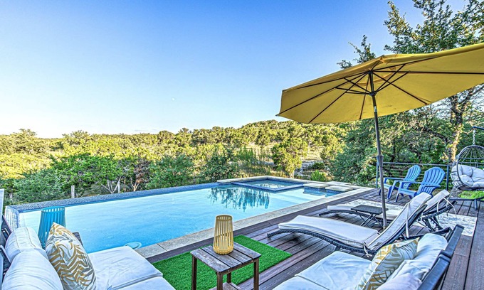 Pedernales Canyon Ranch House | Bear Moon Ranch | Hot Tub, Pool, Pickleball