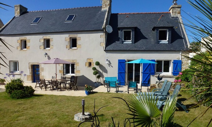 Plouneour-Brignogan-Plages House | Beautiful house with garden near the sea for a great holiday and relaxing - Come relax and discover the coast of Legends in Finisteremansion - Plounéour-trez