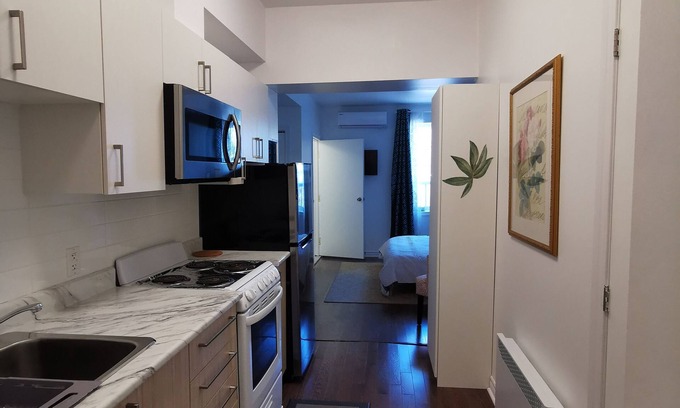 Sainte-Marie Apartment | Beau Studio #1 Complétement Meublé