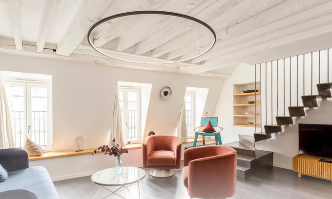 Quartier de la Porte-Saint-Denis Apartment | Beauquartier - Grands Boulevards