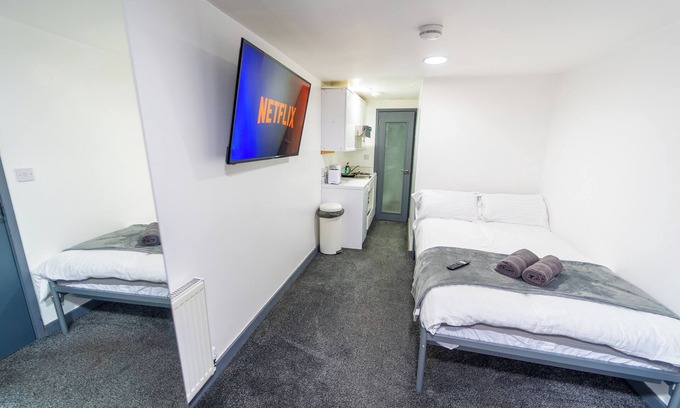 Selly Oak Apartment | Beautiful 1-Bed Studio in Birmingham
