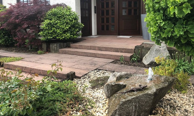 Neustadt-Duttweiler Apartment | Beautiful 1-room apartment in the wine village Duttweiler, 45 sqm with kitchen and bathroom