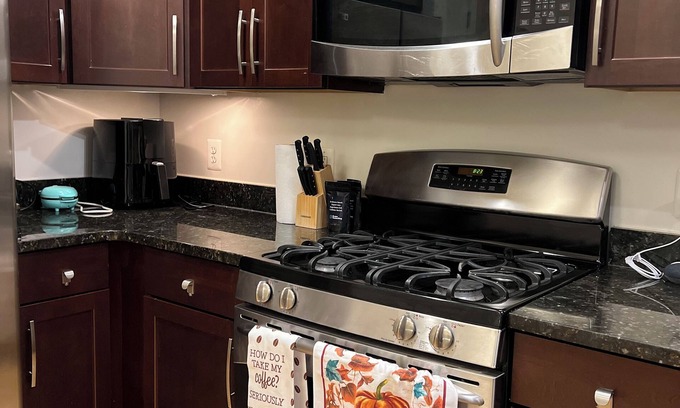 Tysons Apartment | Beautiful 1Bdr Apartment. Lux Living Mclean, VA