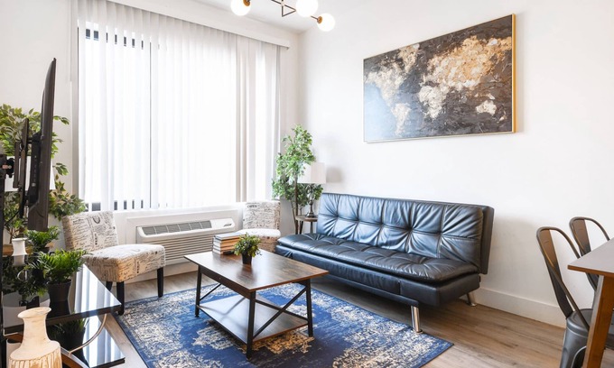 Elizabeth Apartment | Beautiful 1BR next to EWR 4252