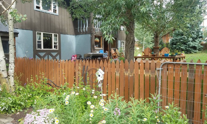 Crested Butte Apartment | Beautiful 2 Bedroom apartment in the heart of Crested Butte historic district.