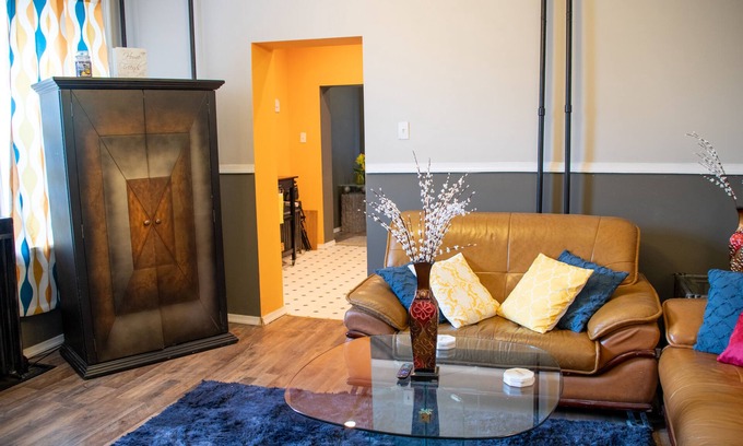 Darby Apartment | Beautiful 2 Bedroom Apt near PHL Airport/95