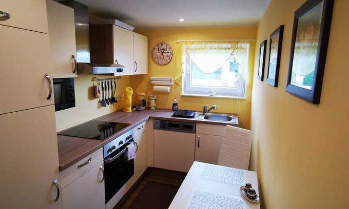 Erlangen-Hochstadt Apartment | Beautiful 2 room granny apartment in front of the doors of Nuremberg