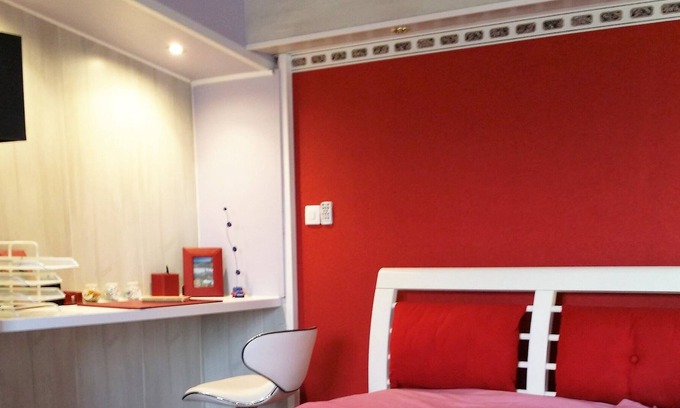 Carros Apartment | BEAUTIFUL 2 rooms 35m2 with garden and bbq corner