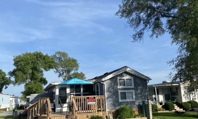 Sherkston Cottage | Beautiful 3-Bedroom Cottage located on Sherkston Shores!