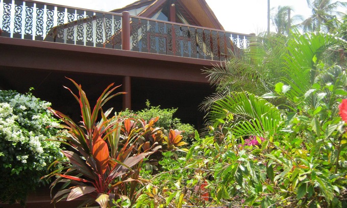 Bang Po Villa | Beautiful 4 Bed Thai Style Villa ideal for all the family