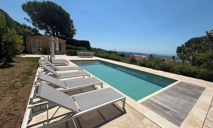 Magagnosc Villa | Beautiful 4 bed villa with stunning views and fully equipped pool house.