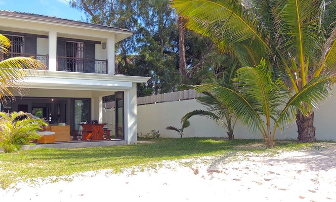 Pointe D'esny Villa | Beautiful 4 bedroom villa on the most beautiful beach of the island, turquoise lagoon.