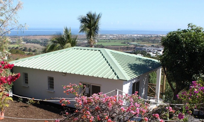 Bois de Nefles House | Beautiful 40m2 bungalow with panoramic sea view