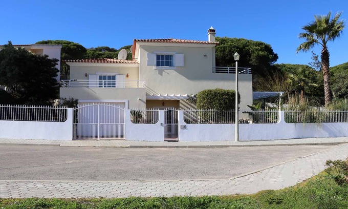 Retur Villa | Beautiful 5 bed detached villa, private pool, 700m from the beach - 66875/AL