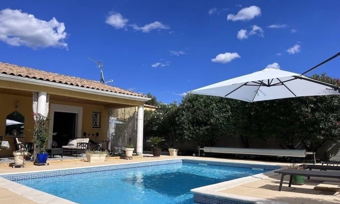 Teyran Villa | Beautiful air-conditioned single-storey villa with swimming pool, spa and sauna