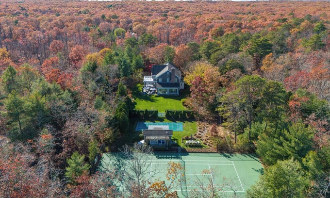 Sagaponack House | Beautiful and Expansive Sag Harbor Estate with Pool and Tennis, Great for.